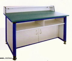 南京有志教学电子仪器与江苏省溧阳市电子设备厂联合推出钢铝木生物观察桌产品简介